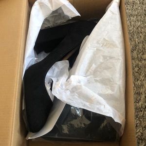 Brand New JustFab Black Suede Pumps